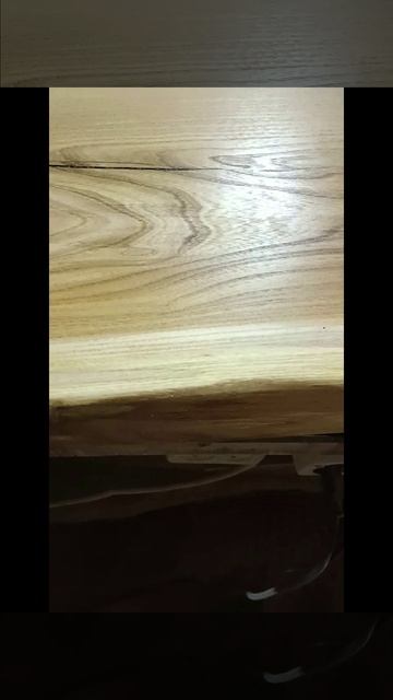 Стол-подоконник- барная стойка. Три в одном. Установлен на лоджии.