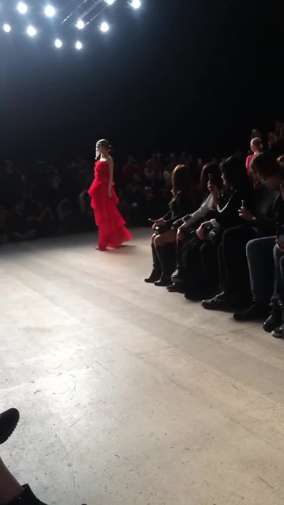 v09044820000brnu9l2hq10bu14gorlg (1).mp4