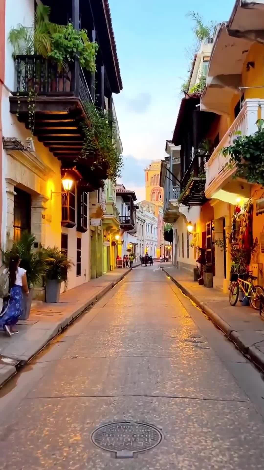 Картахена воплощает в себе уникальный культурный микс, отражающий историческое наследие города. Ф...