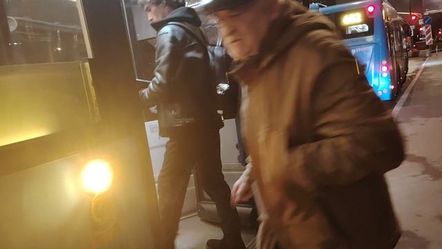 Автобус ЛиАЗ 5292 борт 191900, маршрут 652 и автобус ЛиАЗ 5292 борт 8460874, маршрут 310