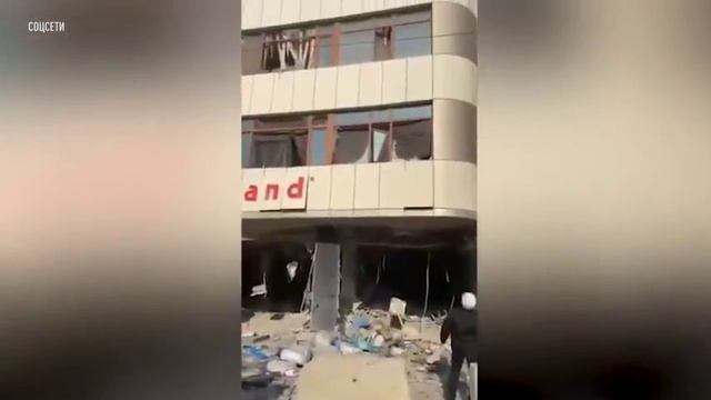 Взрыв прогремел в здании бизнес-центра в Баку