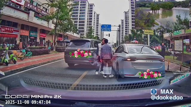 "Драка" водителей на китайской дороге