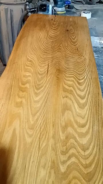 Готовая столешница для стойки рецепшн