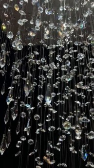 Инсталляция Swarovski