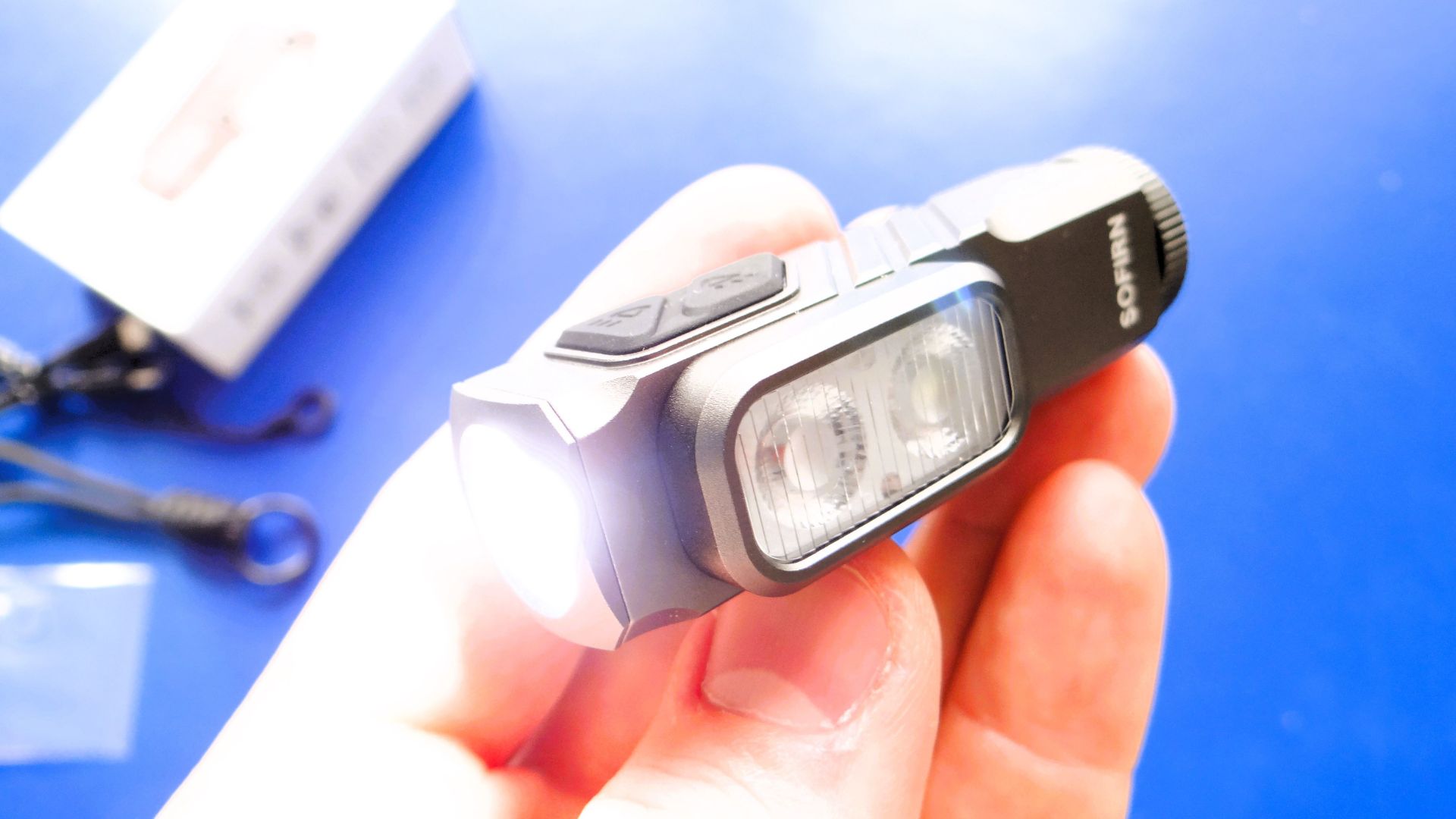 Новинка- фонарь с AliExpress Sofirn ST10 #flashlight #Sofirn #AliExpress #unboxing #edc #фонарик