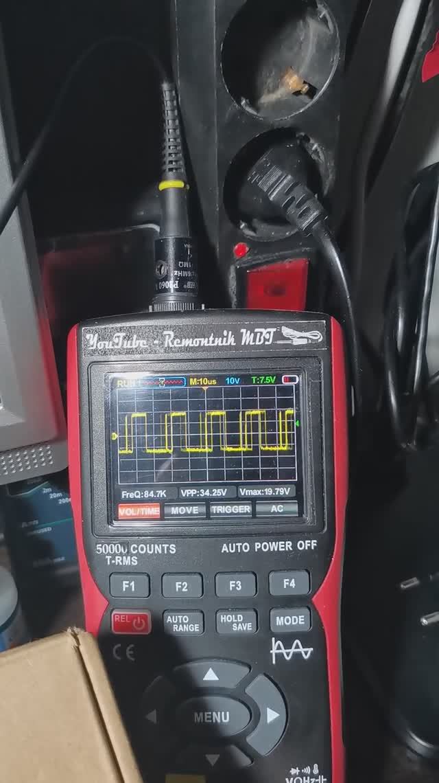 Сигнал pcm1808 выход OUT