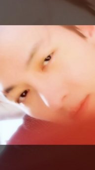 Что там за очками, догадайтесь сами!