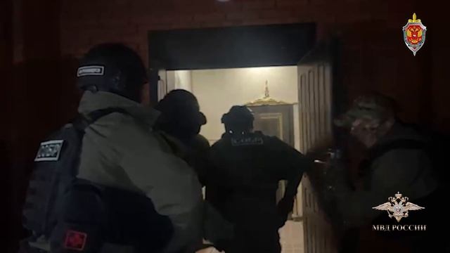 Силовики обезвредили банду, обманом отправляющую людей на СВО