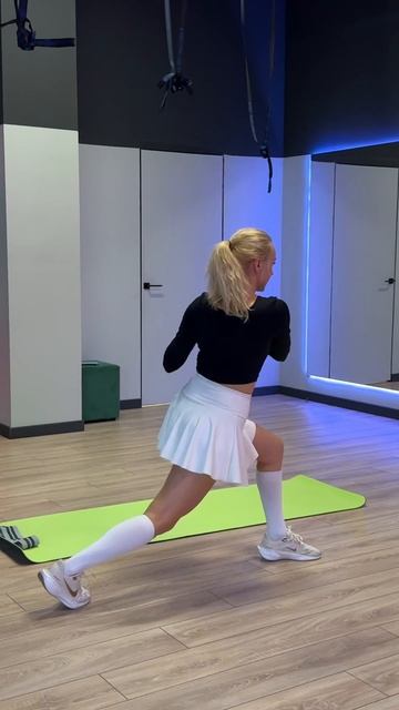 А как вы разминаетесь перед встречей? Смотри в описании мои действия⤵️