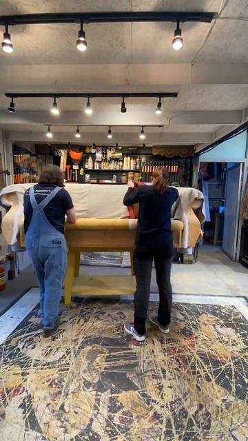 Как заменить ткань на диване?