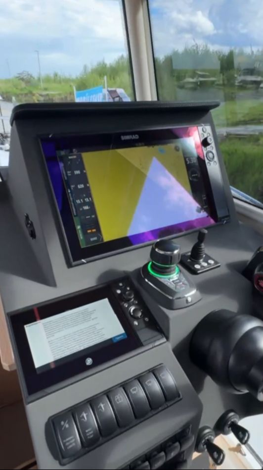 Один только факт присутствия делает волну спокойней! Nord Star 28+ не знает плохой погоды!!!