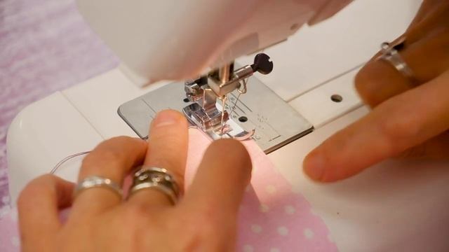 Знакомимся со швейной машинкой Видео для начинающих.