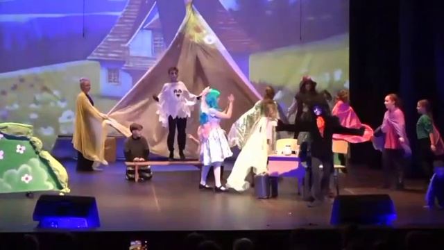 Сцена с Артемоном! Спектакль Золотой Ключик! Театр ТСМ ДК Исток Фрязино! Режиссёр Алексей Михайлов!