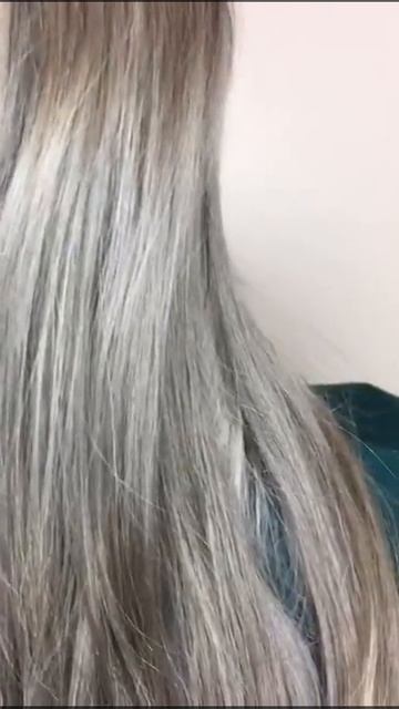 Модное окрашивание волос Ash-blond Metallic от KIS. Семинары.
