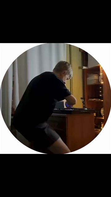 Рубрика «Свидание из тиндера». #диджей #свидание #тиндер