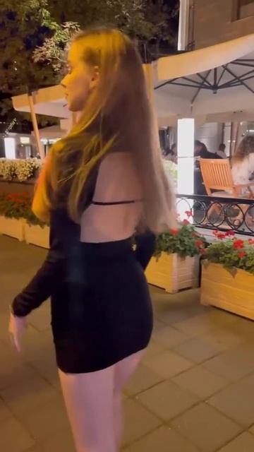 Красивые ножки девушки