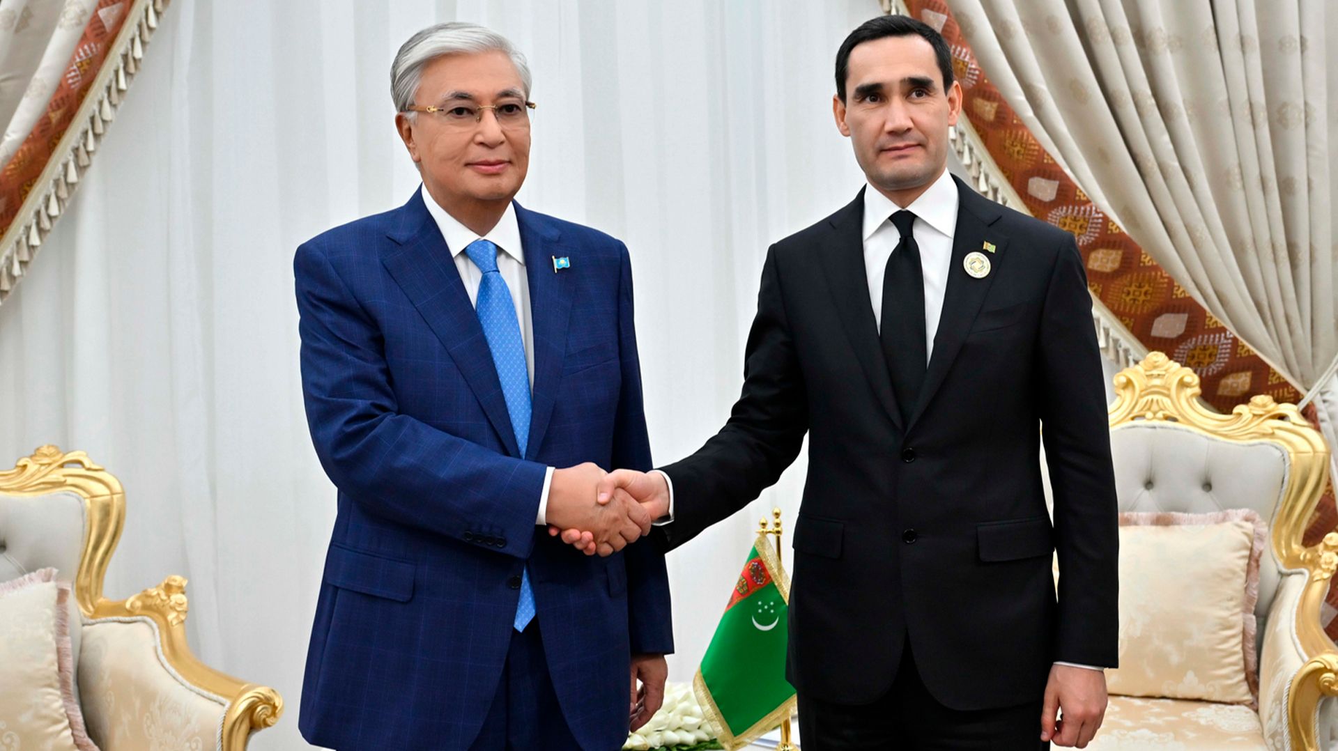 Сердар Бердымухамедов прибыл в Астану с официальным визитом