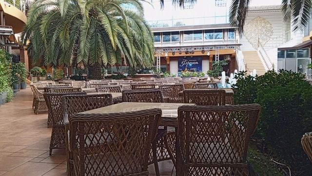 Ты красивая, красивых легко любить. читает автор Богдан Бандура