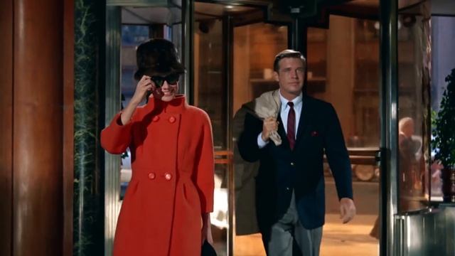 Смотреть онлайн Без ума от Tiffany Crazy About Tiffany's - Трейлер