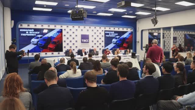 Итоги юбилейной премии "Автомобиль года в России - 2025"