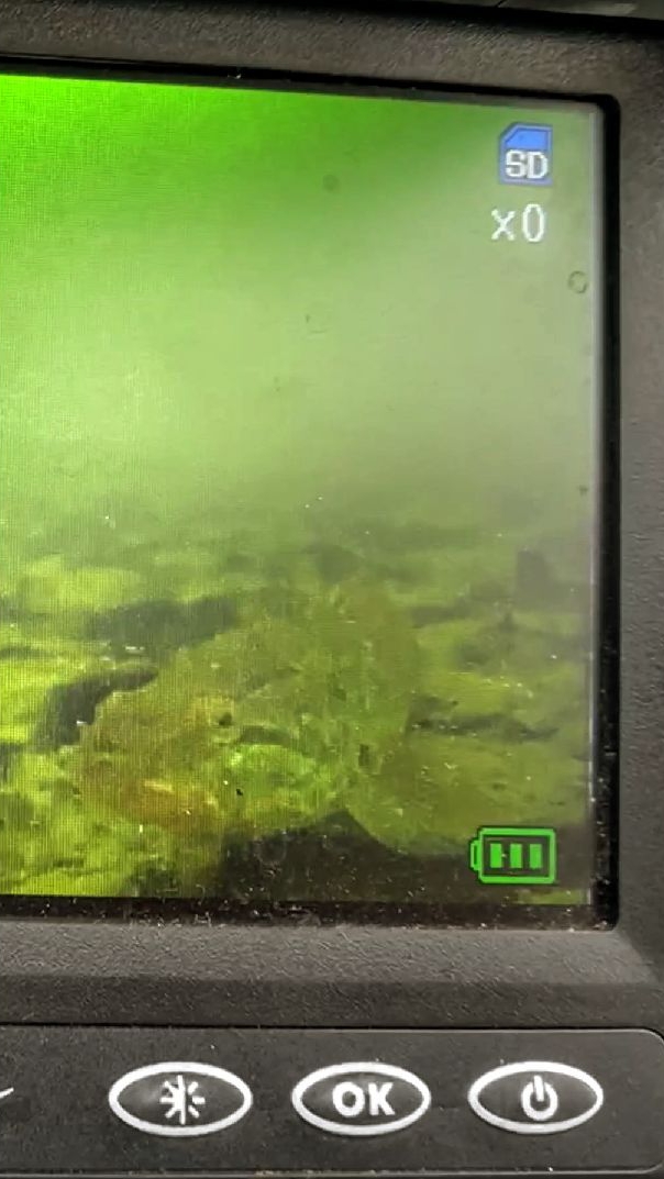 ПОДВОДНАЯ КАМЕРА ПОМОГАЕТ РЫБУ ПОЙМАТЬ