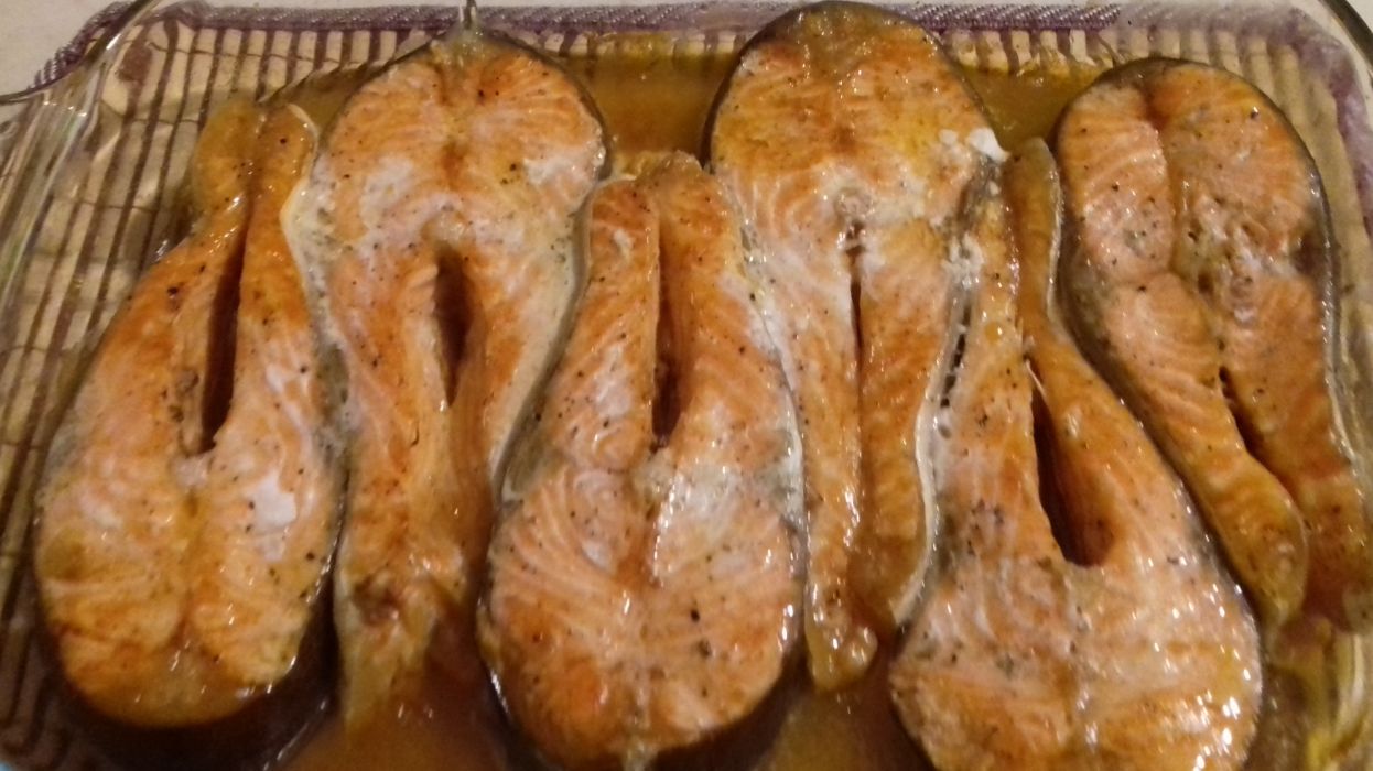 Форель запеченная в духовке. Сочный и вкусный рецепт