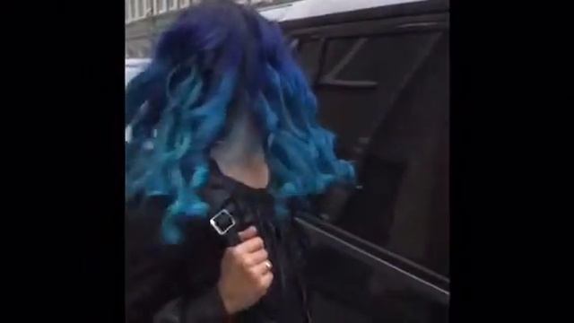 Многоцветное креативное окрашивание в стиле Омбре