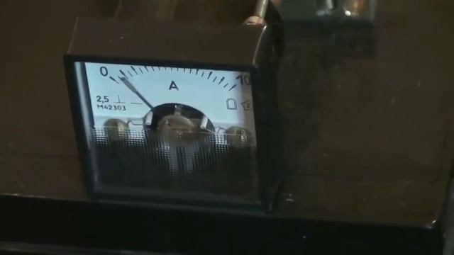 Два трансформатора Теслы выключены. Аномалия пространтсва/времени