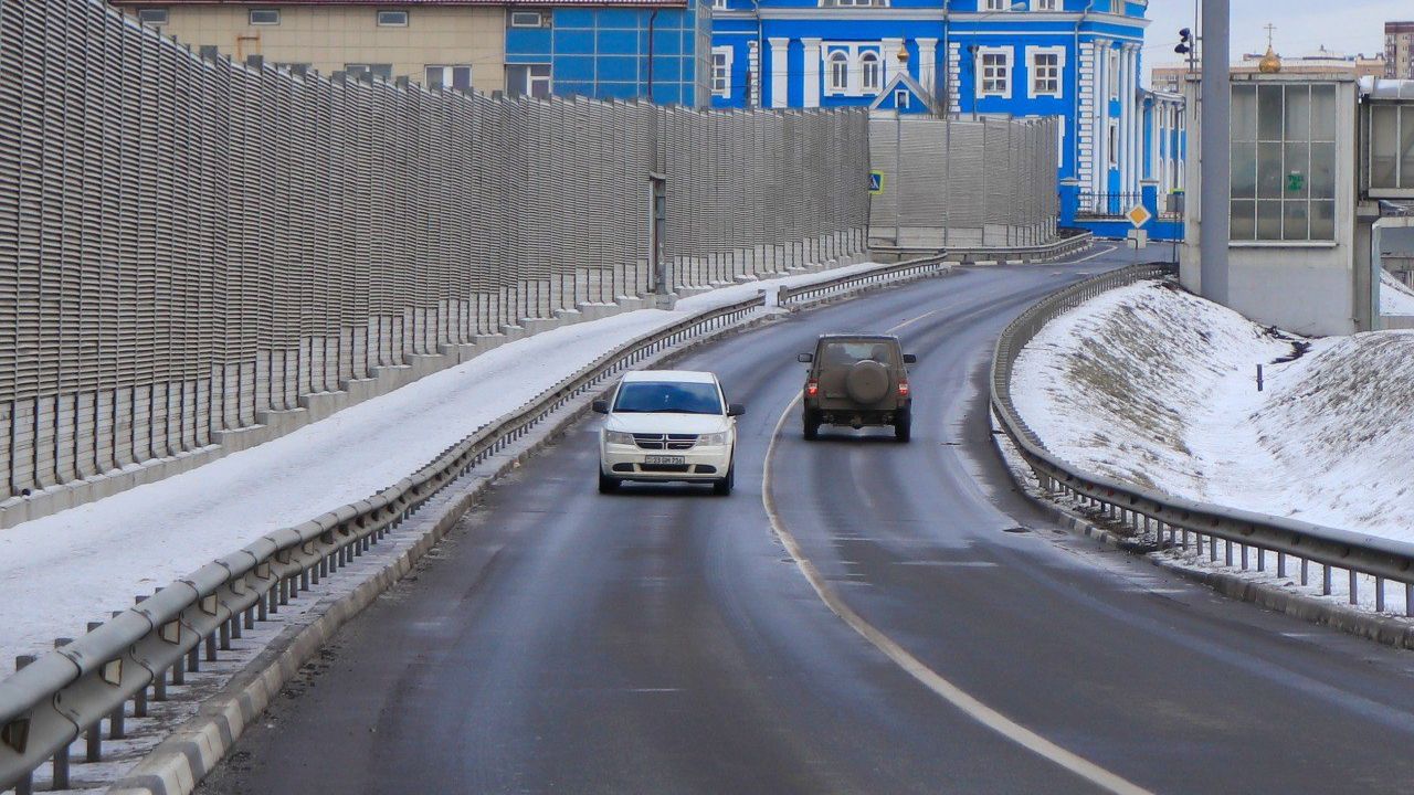 Госавтоинспекторы просят быть внимательнее на дорогах