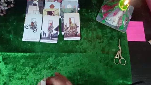 Пропали в Стамбуле Дарья с сыном Максимом. Смотрим на Таро.Часть 1.