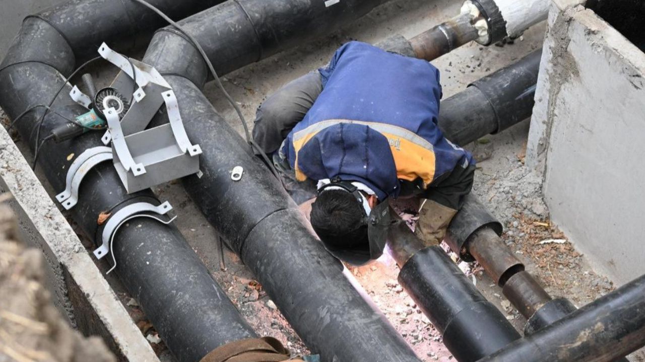 Рекордными темпами идет обновление тепловых сетей в Алматы