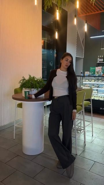 Образ с коричневым кардиганом