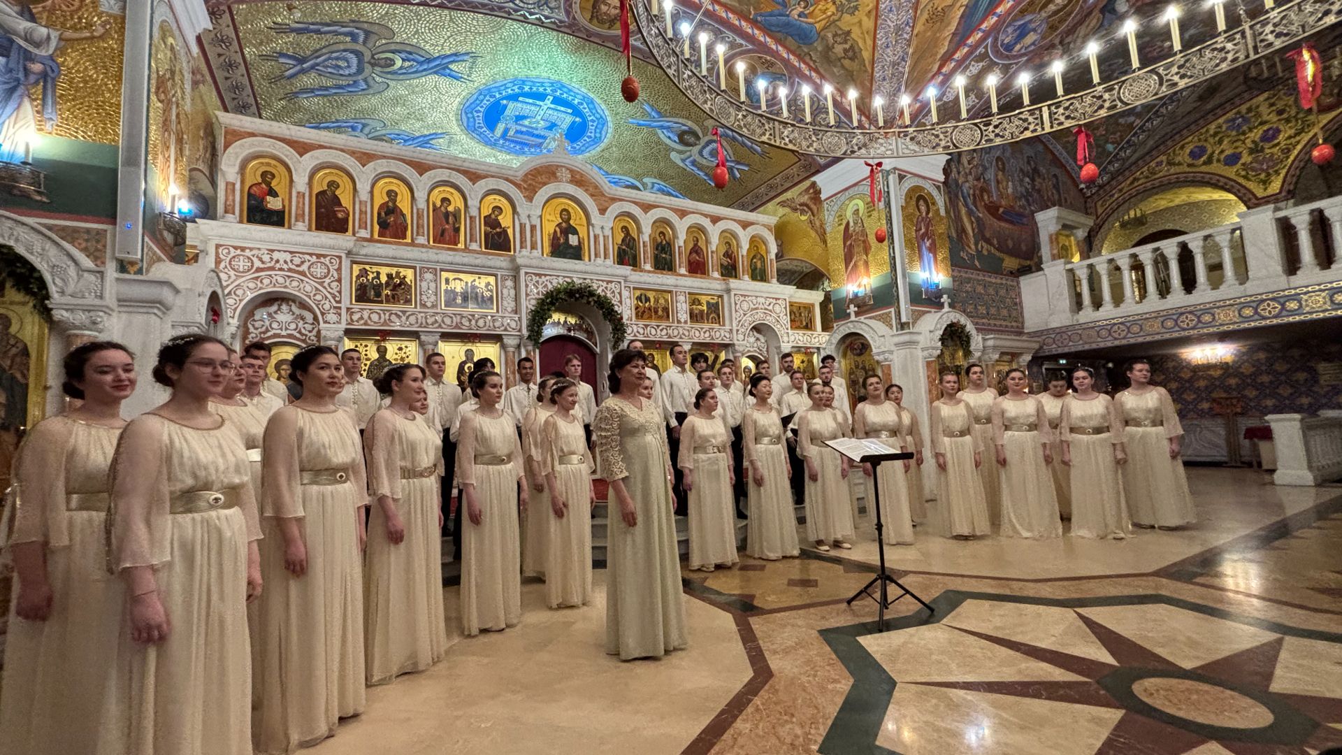 "Придите поклонимся". Академический хор Дальневосточного федерального университета.