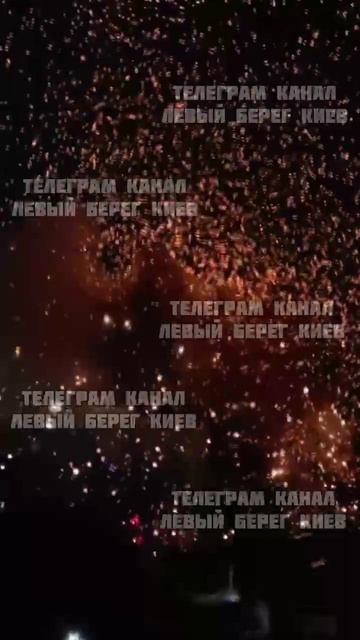 💥🇺🇦Кадры ночного прилёта по ТЭЦ в Киеве.