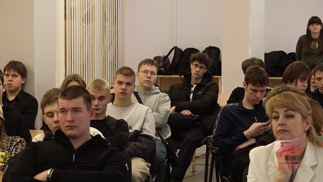 "Вы верите в любовь?". О традиционных духовных ценностях поговорили в Братском ЦБК со студентами