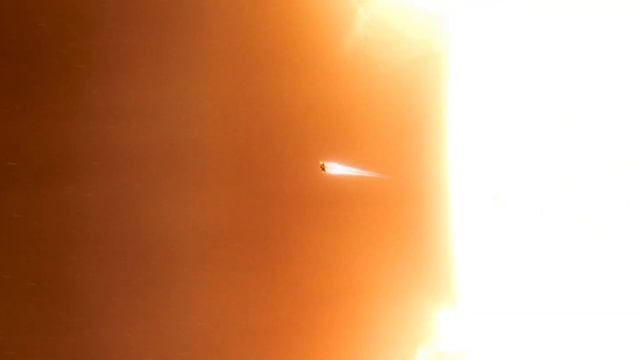 Смотреть онлайн Базз Лайтер Lightyear - Трейлер