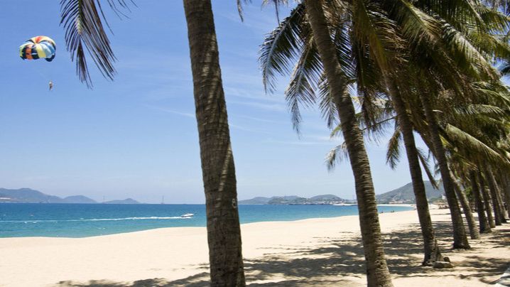 Российские туристы спасли 40 человек в Нячанге при наводнении