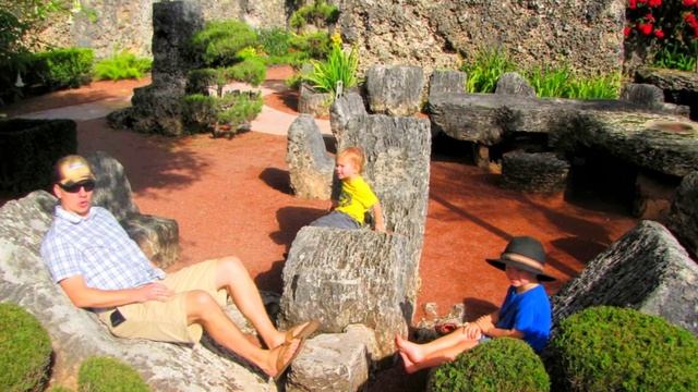 Коралловый замок ! (Построенный, при помощи, звуковой левитации и гравитации, Флорида, США))