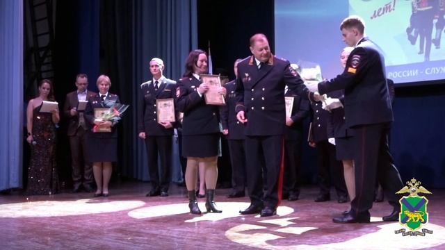 Глава УМВД Приморья принял участие в торжественном мероприятии, посвящённом 55-летию Владивостокског