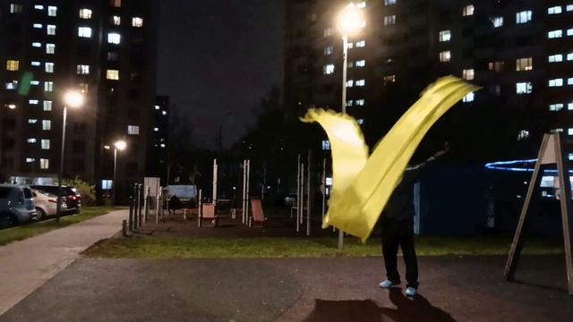 Вечерняя разминка с 6-ти метровой лентой Дракона на палочке