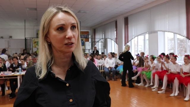 ШКОЛЬНЫЙ БАЛ