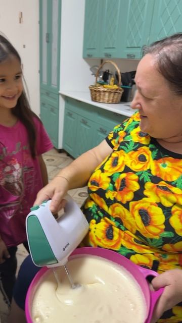 Готовим тортик😁