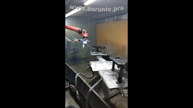 9. Покраска воздушная 2 деталей с поворотным вращающимся столом , промышленным роботом BORUNTE