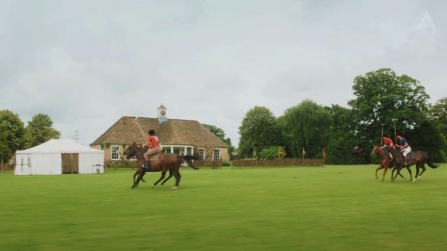 Форсайты. Ирэн вынуждена принять приглашение Сомса