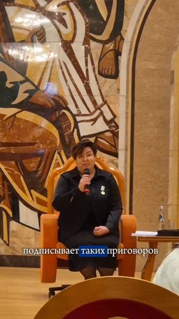 Один сын поет на мировых оперных сценах. Другой — не говорит