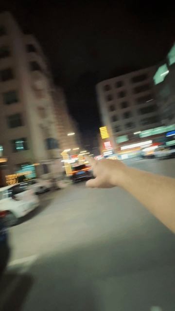 Кругом производства нижнего бельв Китае. Показал ночные улицы Шаньтоу