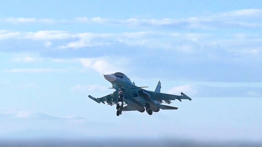 Су-34 ударил по боевикам ВСУ. Лучшее видео из зоны СВО