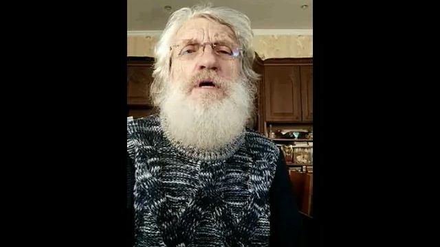 Бог нас любит.