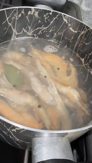 Королевский ужин🤌🏻 Кастрюля на WB арт.  499624059 #креветки #рецепт #обед #ужин #посуда