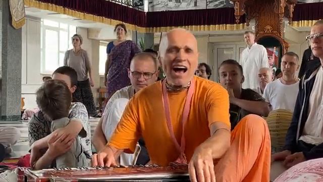 Сварупа Дамодара - киртан 1